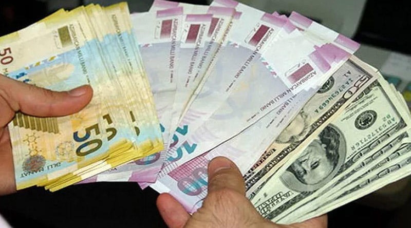 Paytaxtda bu şəxslər 1000 manatdan çox maaş alır