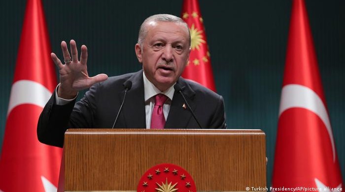Erdogan announces intention to meet with Biden