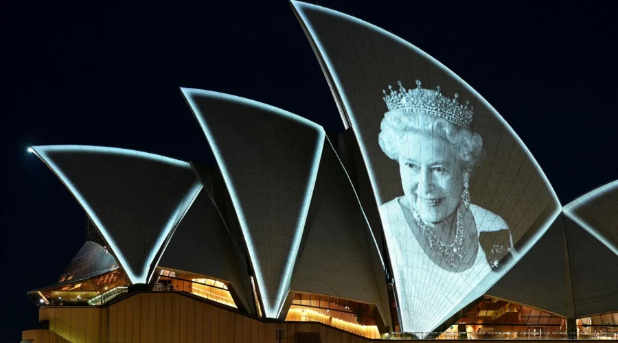 Australian PM honours Queen Elizabeth