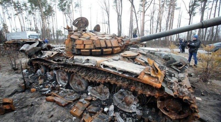 Moskvanı qorumalı olan tank ordusu Xarkovda məhv edildi