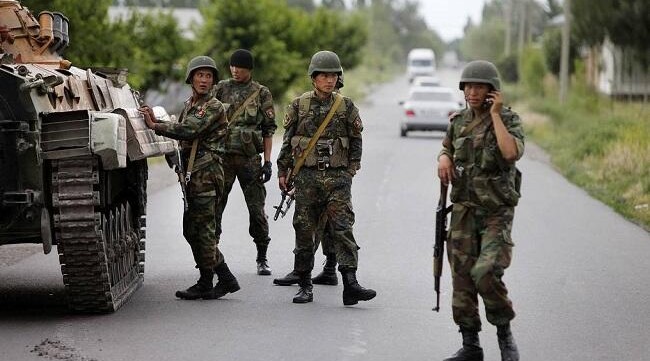 Tajik military captured the administrative building in Kyrgyzstan
