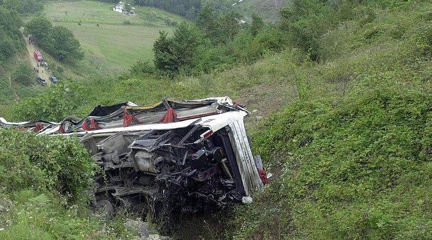 Bus crashes in Costa Rica