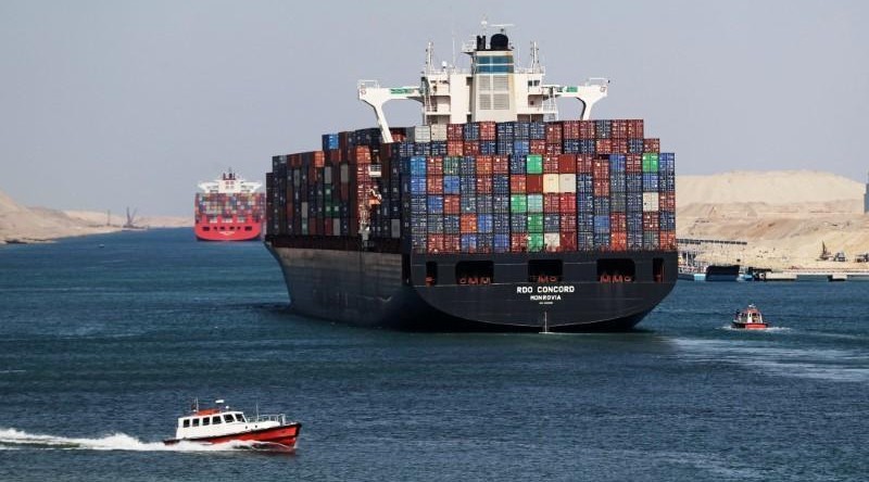 Egypt raises Suez Canal transit fees