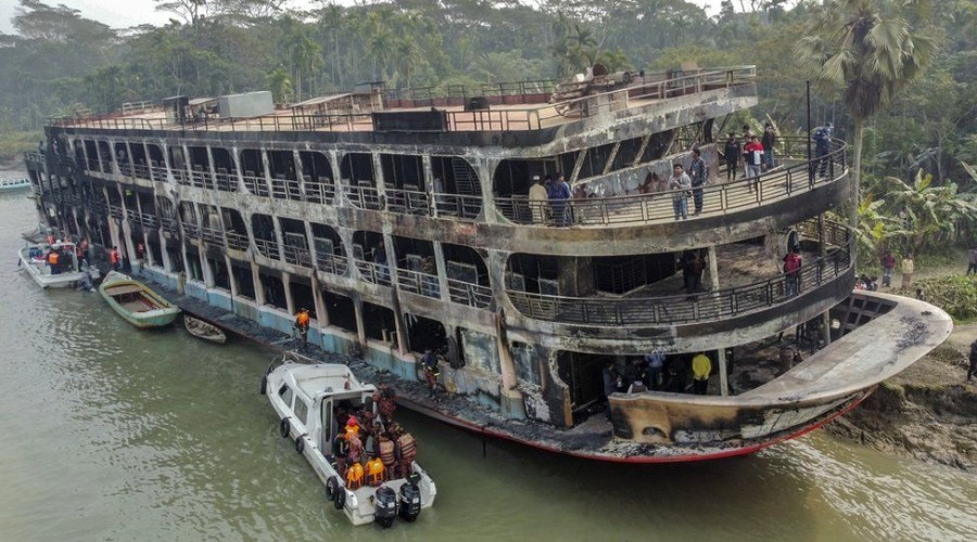Bangladesh ferry accident kills 23