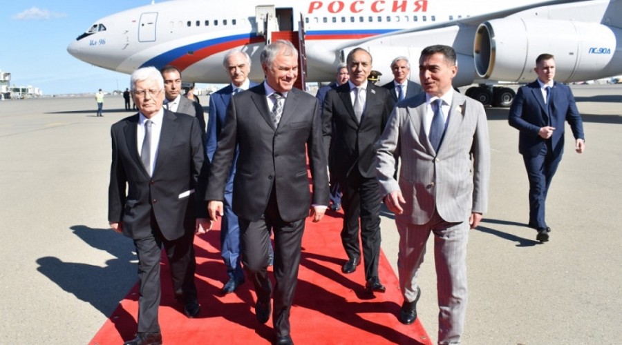 Председатель Государственной Думы России прибыл в Азербайджан