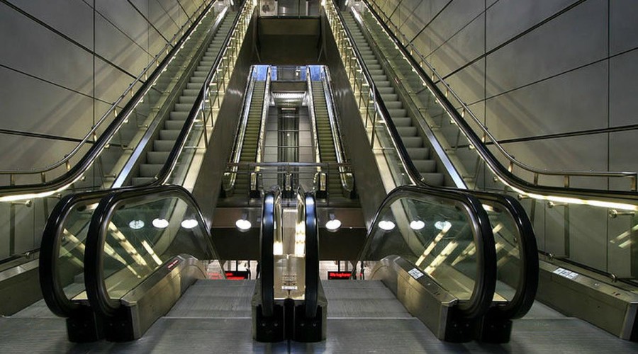 A passenger stopped an escalator in the Baku metro