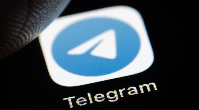 'Whatsapp istənilən cihazı hackerlər üçün əlçatan edir' - "Telegram"ın yaradıcısı