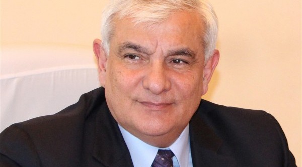 Kamal Abdullaya Fəxri doktor adı təqdim olunacaq