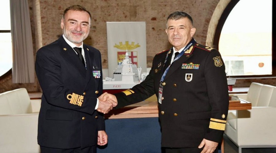 Командующий ВМС Азербайджана встретился с коллегой из Италии