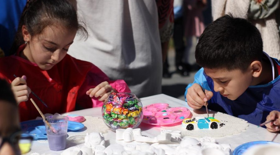 "Liv Bona Dea Hospitalı" aztəminatlı ailələr və onların övladları üçün festival keçirib -Foto