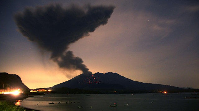 İtaliyada Stromboli vulkanı yenidən püskürdü