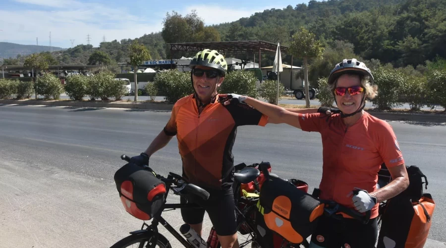 British couple’s cycling tour ends in Türkiye