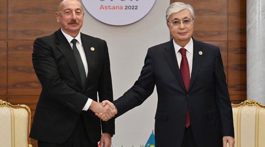 Azerbaijani and Kazakh Presidents meet in Astana