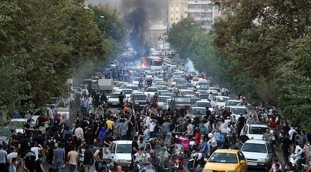 Tehrandakı iğtişaşların şəhərə vurduğu zərər məlum olub