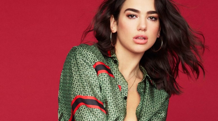 Dua Lipa Tarkanın mahnısını oxumağa çalışdı