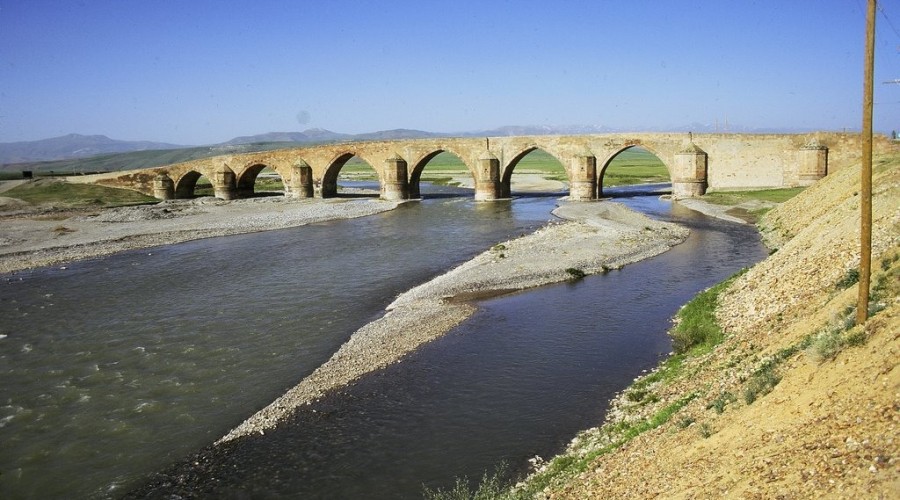 SOS: Reservoir built by Armenia on Vedi river will cause a sharp decrease in the water level in Araz