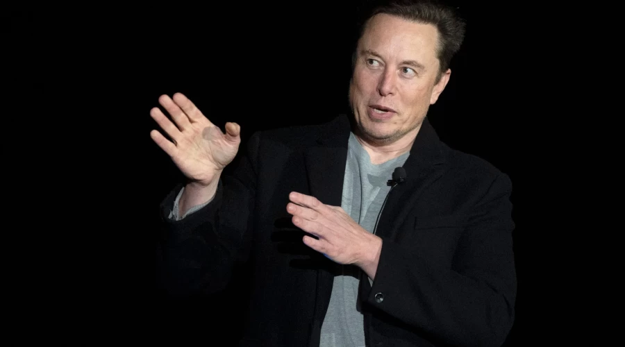 Musk plans to fire half of Twitter employees