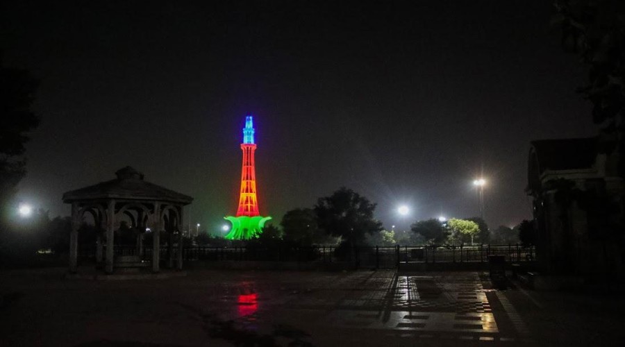 The famous monument of Pakistan was illuminated with the flag of Azerbaijan