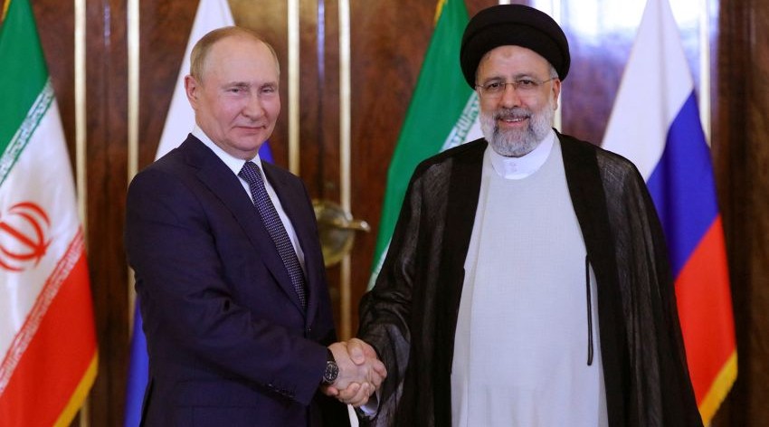 Iranian, Russian presidents talk over phone