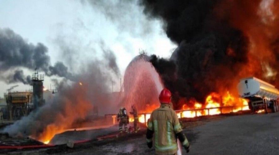 15 people were injured in a fire at an oil plant in Iran