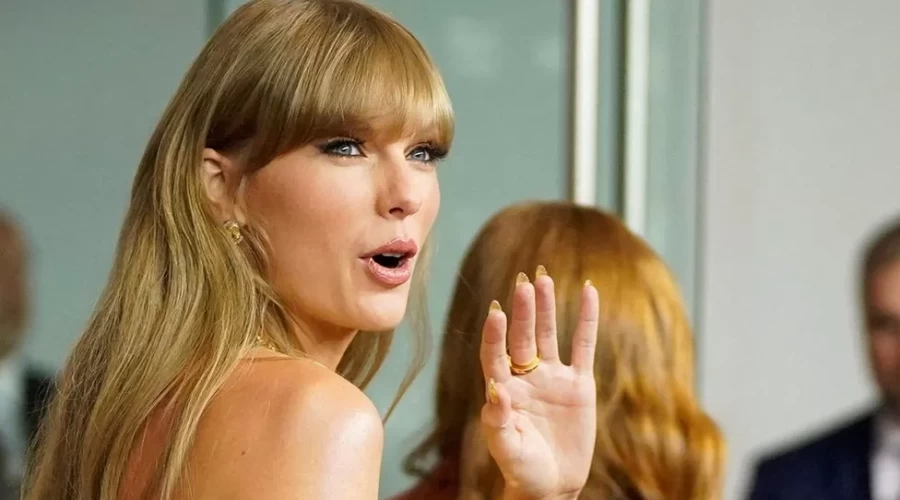 Taylor Swift tour: Excruciating to watch Ticketmaster ticket chaos, says pop star