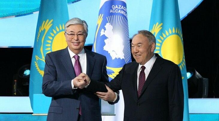 Tokayevi ilk Nazarbayev təbrik edib