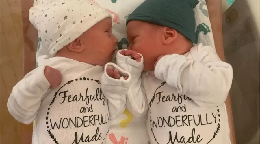 Twins born from embryos frozen 30 years ago