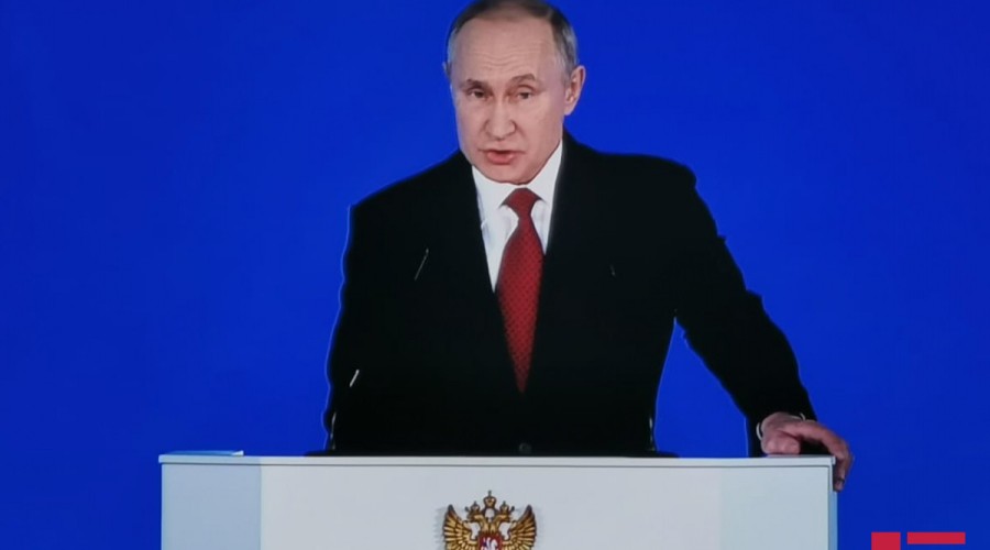 Putin Azərbaycan və Ermənistan arasında sülh sazişinin imzalanacağına ümid edir