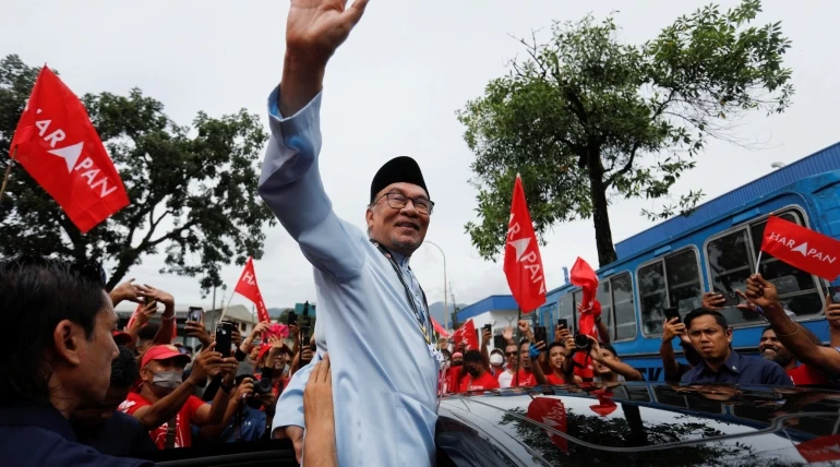 Malaysia’s Anwar named country’s 10th prime minister