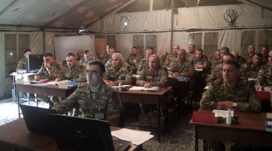 В азербайджанской армии проходят командно-штабные учения
