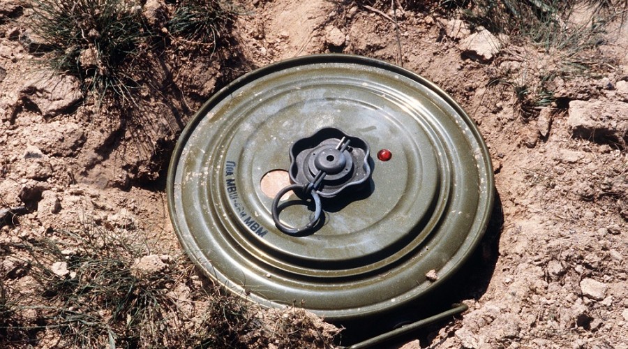 Обнародовано число лиц, подорвавшихся на минах с момента окончания войны