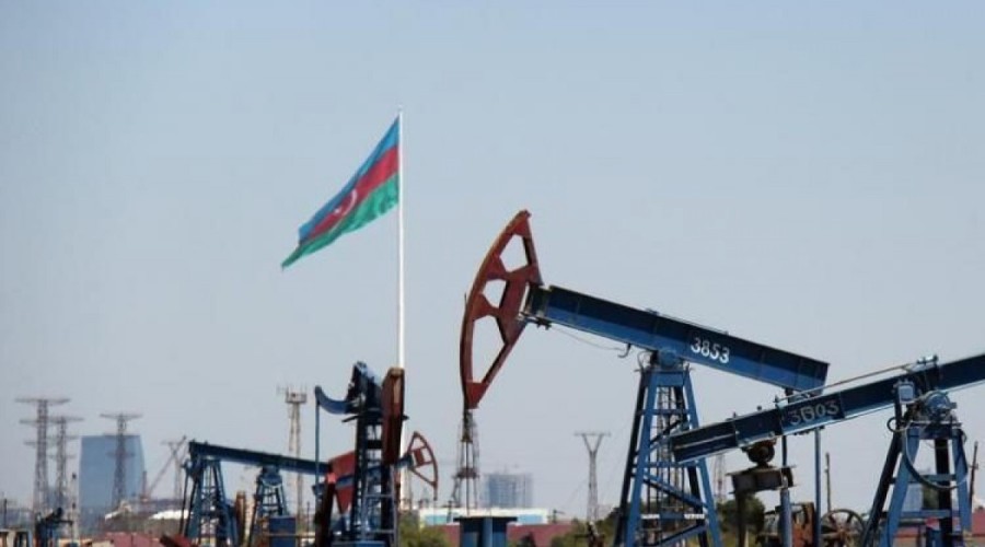 Azerbaijani oil prices decrease by USD 84