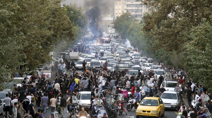 Iran acknowledges that more than 300 are dead from unrest from nationwide protests