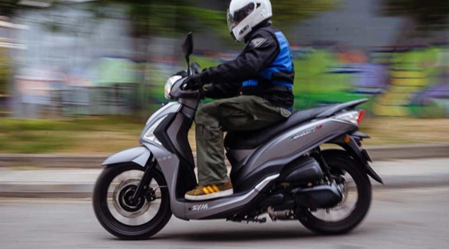 Moped üçün sürücülük vəsiqəsi tələb olunacaq