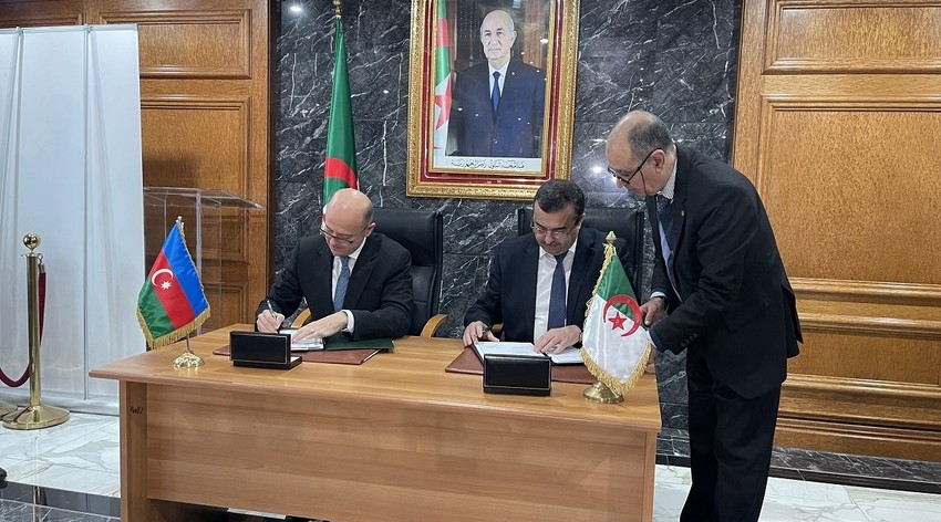 Azerbaijan, Algeria sign document on oil and gas cooperation