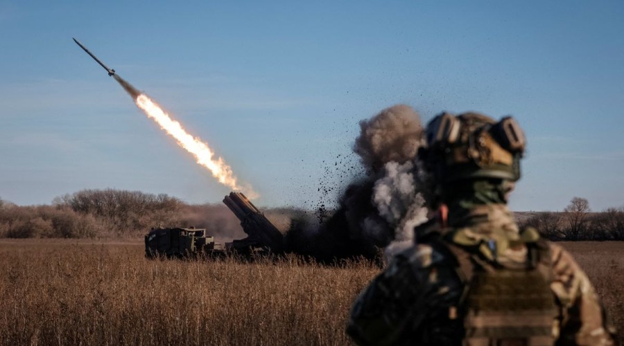 Heaviest Ukraine fighting rages in east, NATO seeks to sustain support against Russia