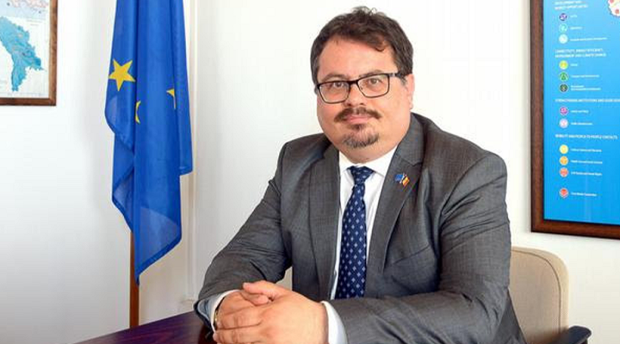 Посол ЕС о роли Бакинского порта в Среднем коридоре