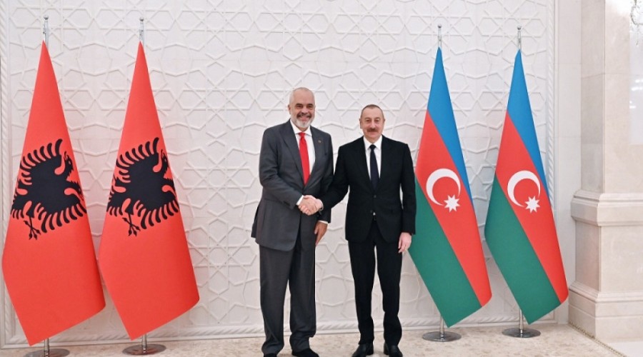 Состоялась встреча один на один Президента Азербайджана и Премьер-министра Албании