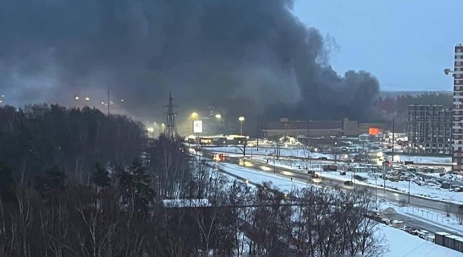 Building materials market in Russia is on fire, one person was injured