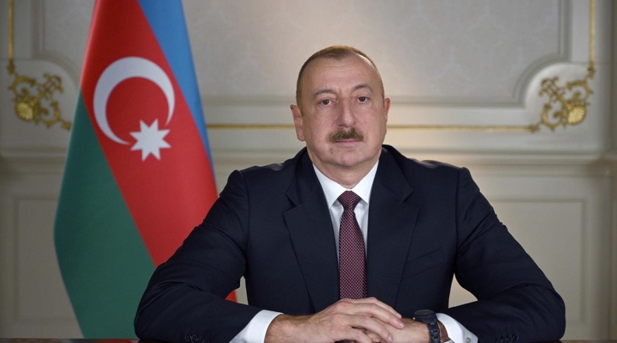Президент принял участие в церемонии отправки в море опорного блока платформы «Азери-Меркез-Шерги»
