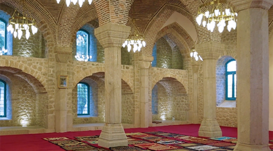 Azerbaijan's State Committee: About 70 women appealed to be performers of religious ritual in mosques