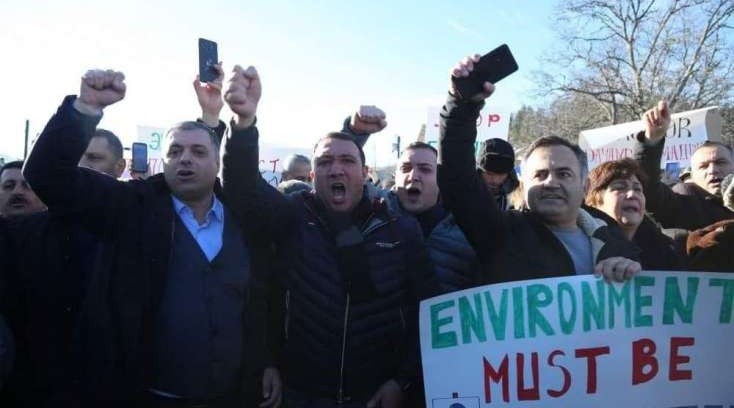 "Volkov hələ ki gəlməyib" - Aksiya iştirakçısı