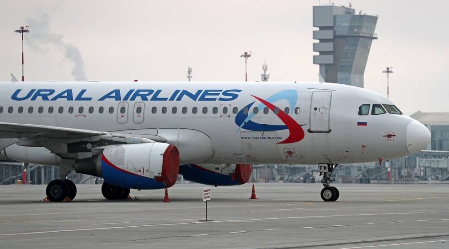 A passenger plane belonging to a Russian airline made an emergency landing in Baku