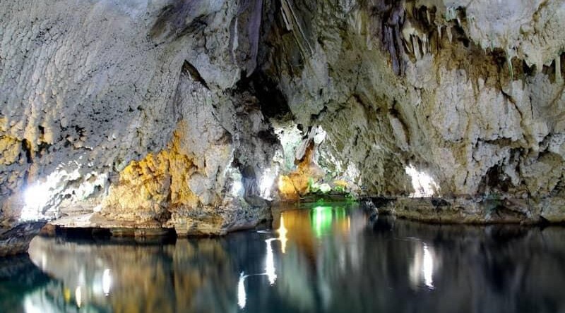 Azərbaycanda mağarada 30 metr dərinliyində göl – Foto