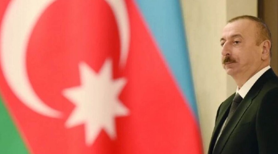 Глава государства получил поздравление от главы религиозных конфессий в Азербайджане