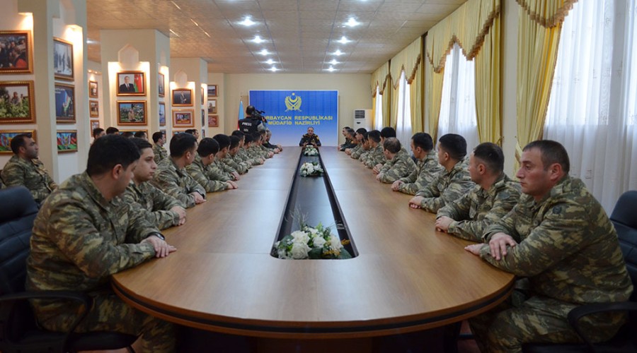 Проведен «круглый стол» на тему «Ильхам Алиев - фактор полководца» - ФОТО