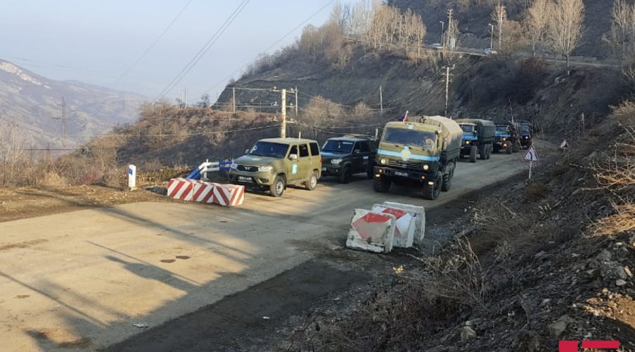 5 more RSK vehicles drove freely through the protest area on the Khankendi-Lachin road