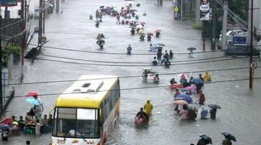 6 people died and 19 people went missing as a result of floods in the Philippines