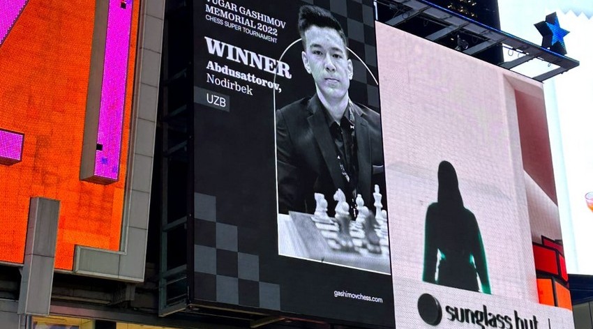 "Vugar Hashimov Memorial-2022": the victory poster of Nodirbek Abdusattorov was exhibited in the famous "Times" square