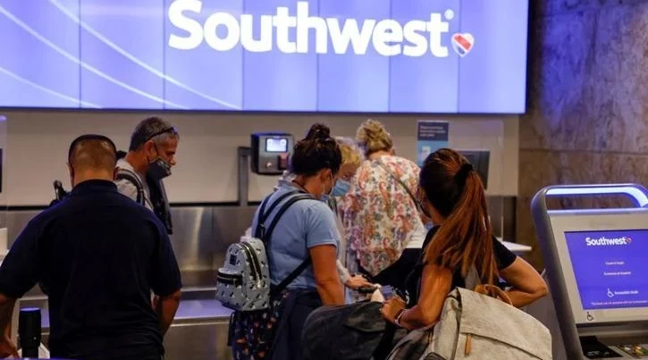 Southwest cancels thousands more flights; U.S. government vows scrutiny